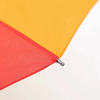 Kleurrijke regenboogontwerp 3 Opvouwbare handschaduw met winddichte en metalen glasvezel ribben