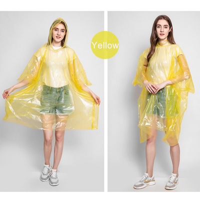 Waterdicht wegwerpregenkleding voor vrouwen Volwassenen Doorzichtig Kleurrijk Plastic Opvouwbaar