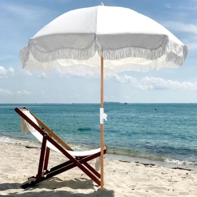 Reizigersvriendelijke zonnescherm met randjes met katoenen stroppen en all-in-one-functie