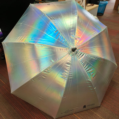 Custom Logo Printing Winddichte paraplu's met UV-bescherming en schitterend laserontwerp